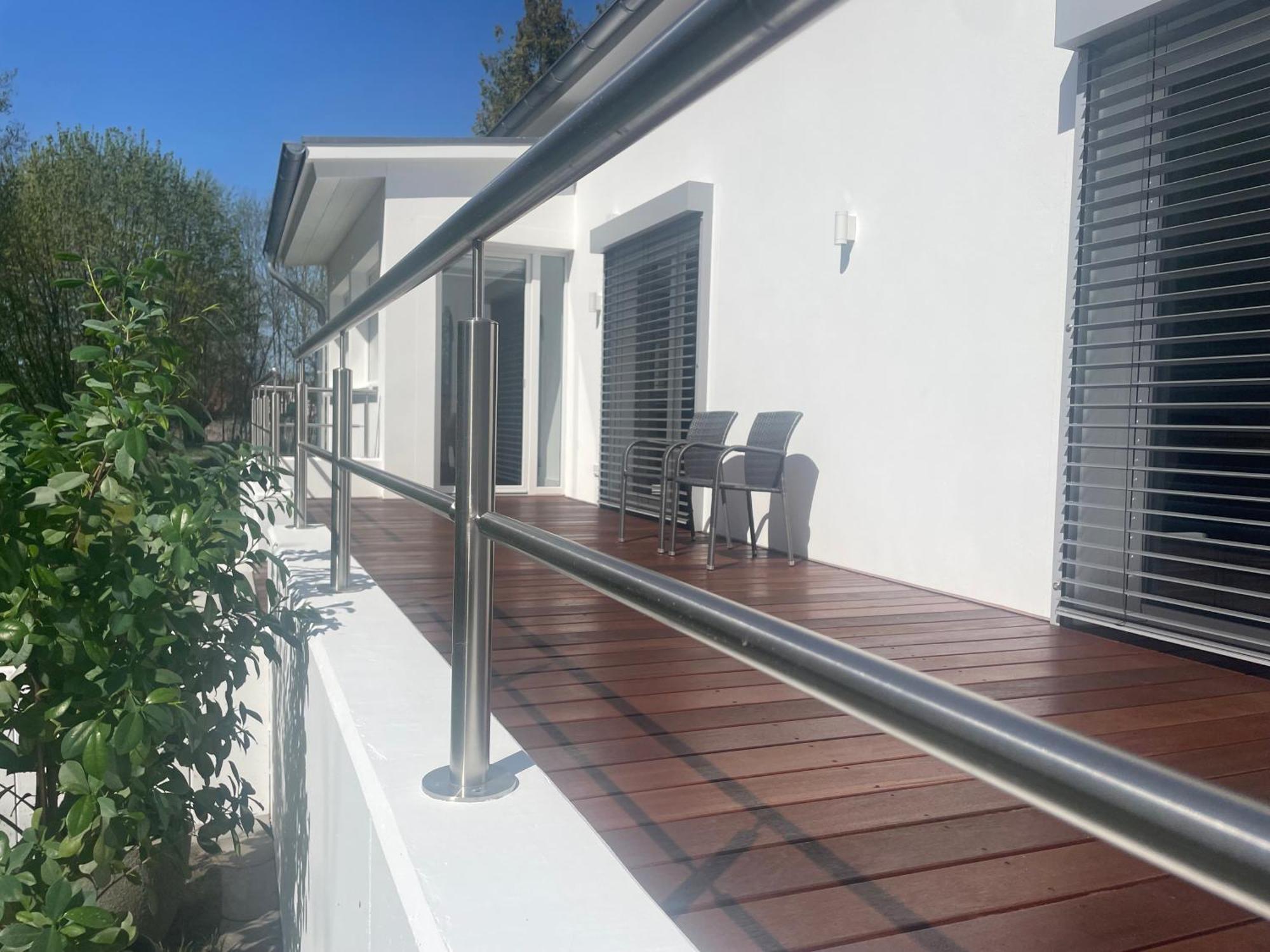 Appartement Mit 2 Schlafzimmern Und Terrasse Halle Kültér fotó